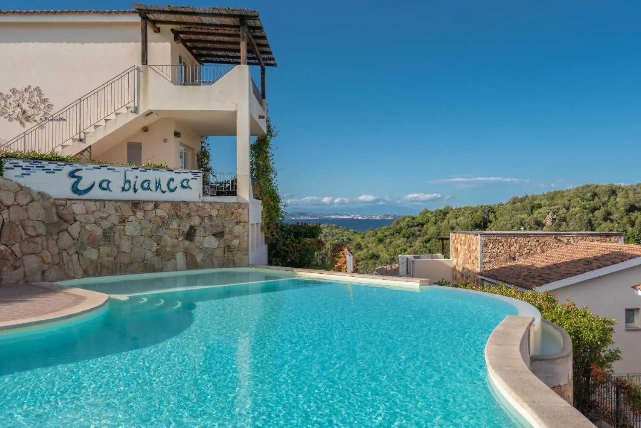 Elegant Residence Ea Bianca 2 Bedroom Sleeps 6 Extra Bed Available N0614 Cala Bitta 0*,