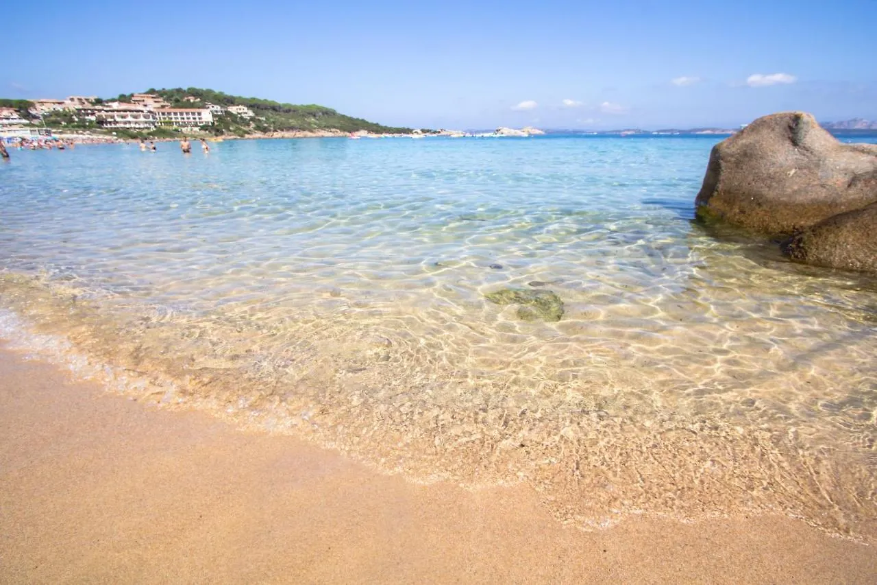 Elegant Residence Ea Bianca 2 Bedroom Sleeps 6 Extra Bed Available N0614 Cala Bitta