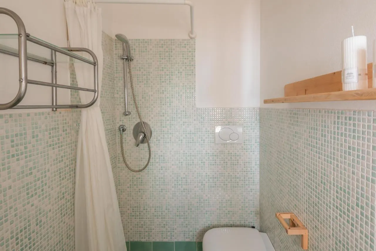Elegant Residence Ea Bianca 2 Bedroom Sleeps 6 Extra Bed Available N0614 Cala Bitta