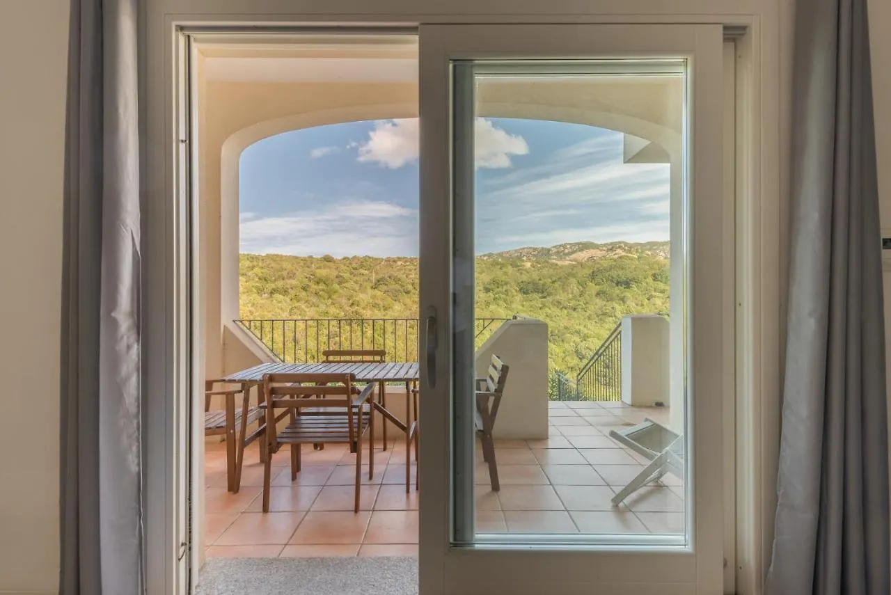 Elegant Residence Ea Bianca 2 Bedroom Sleeps 6 Extra Bed Available N0614 Cala Bitta Italia