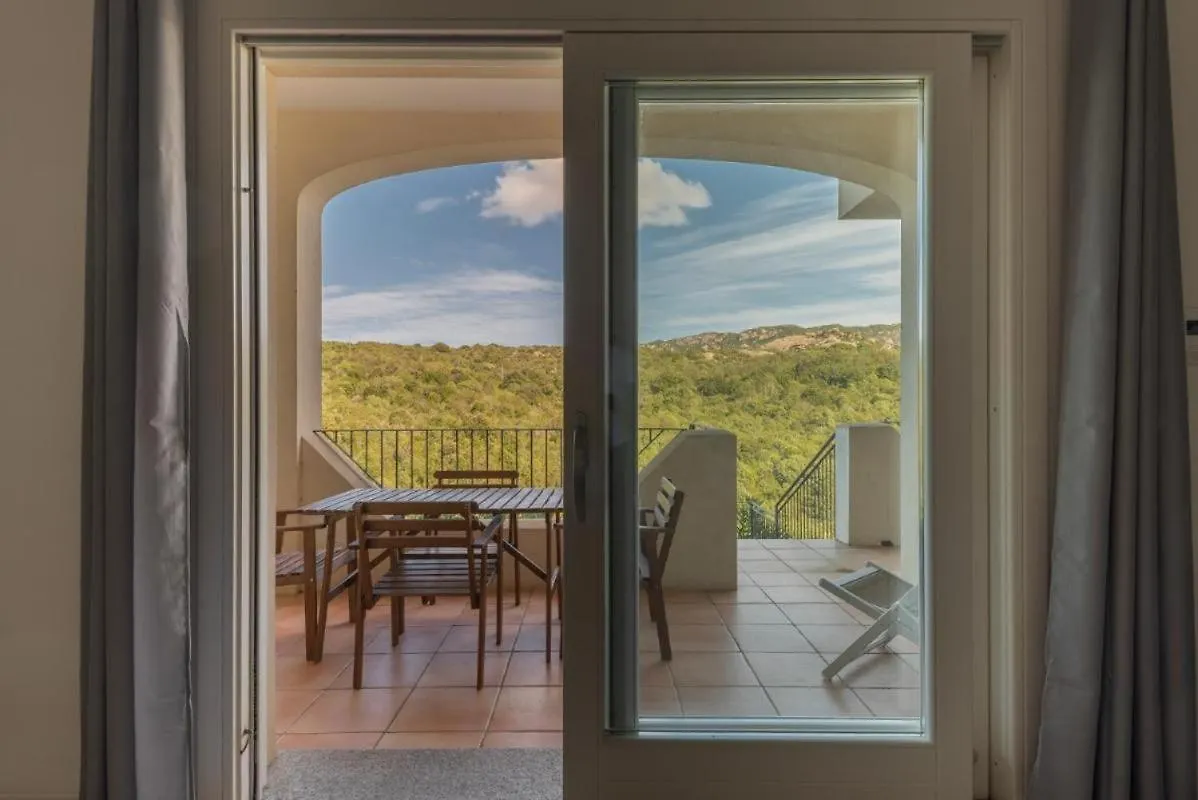 Elegant Residence Ea Bianca 2 Bedroom Sleeps 6 Extra Bed Available N0614 Cala Bitta
